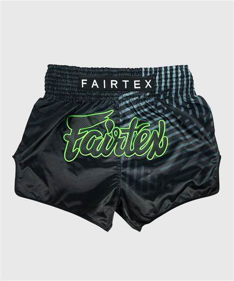 Short muay thai Fairtex noir marquage vert